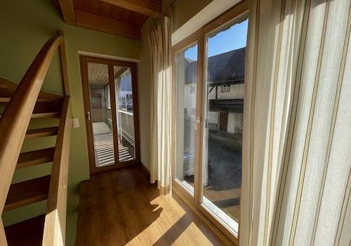 Austritt zum Balkon im Innenhof
