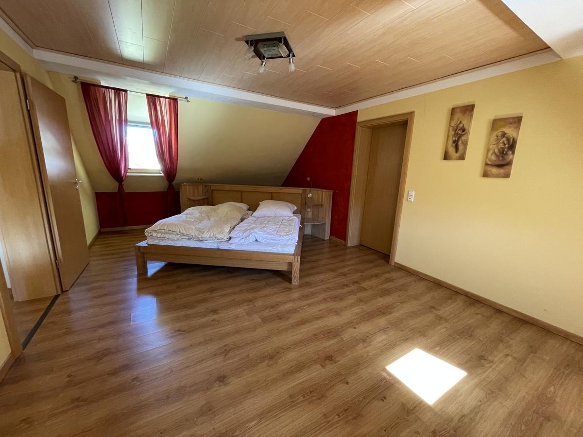 Schlafzimmer im 2. OG