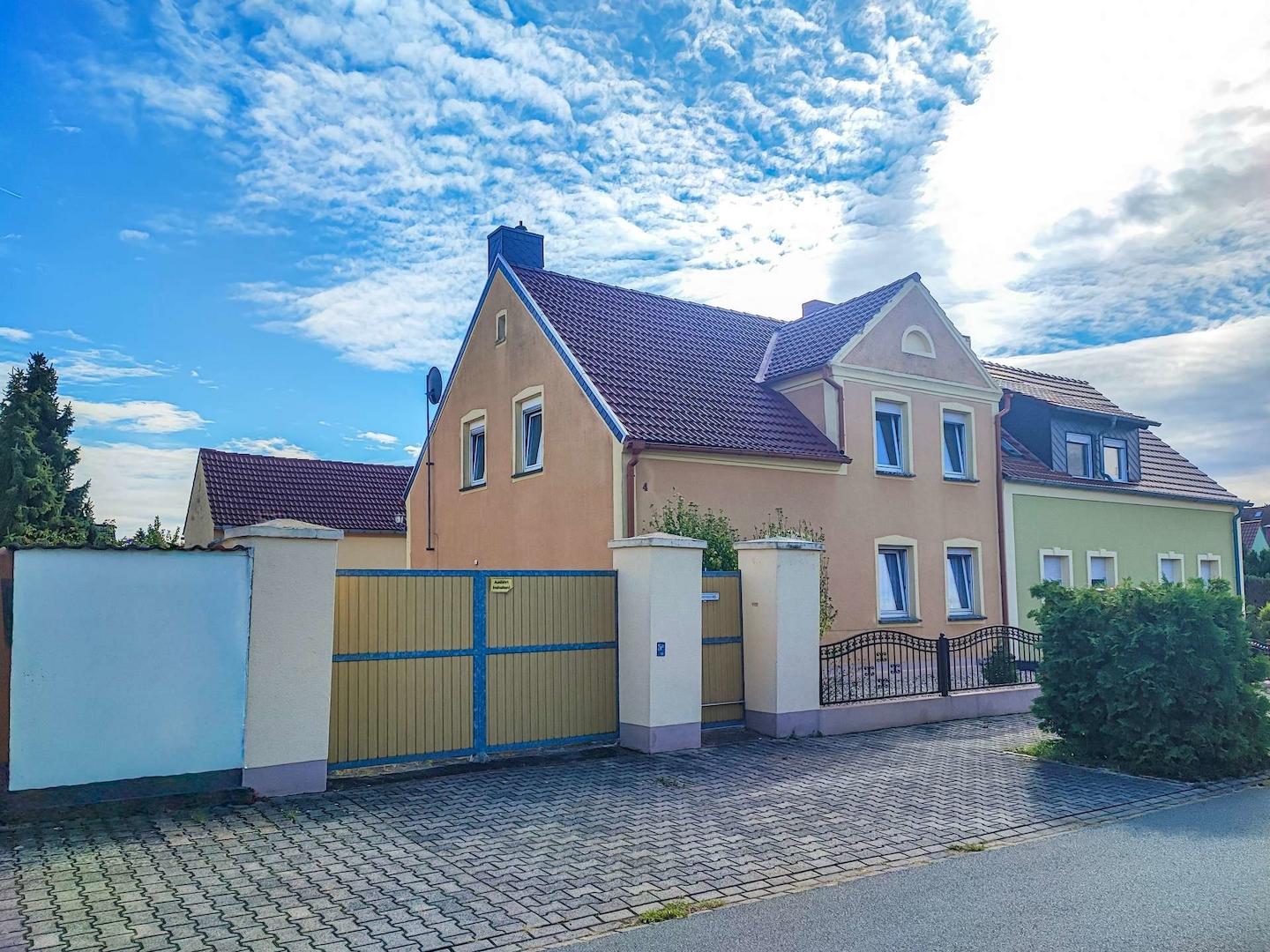 Straßenansicht