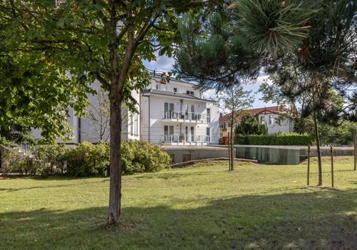 Villa Siegfried aus West