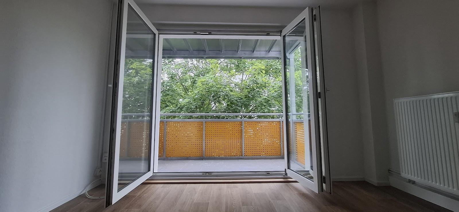Blick zum Balkon