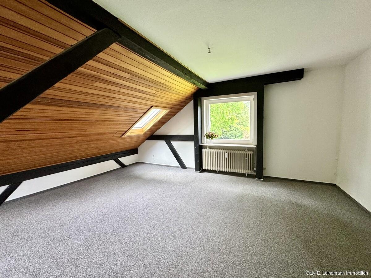 OG Schlaf- oder Kinderzimmer