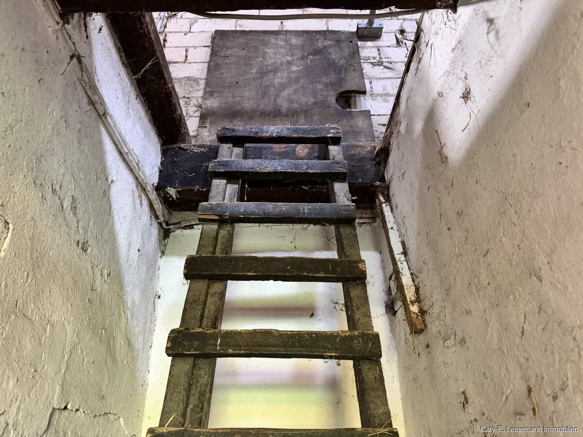 Stallgebäude aufgang zum Heuboden