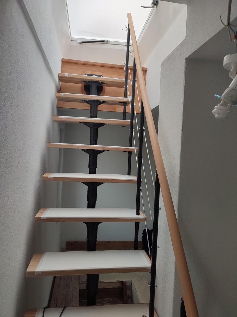Treppe zur Dachterrasse