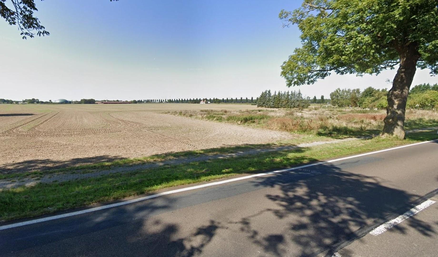 Gesamtansicht von der Strasse 
