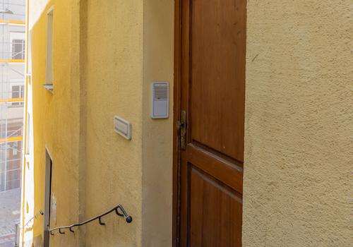 Ein zauberhaftes Altstadthaus mit Laden, 2 W/E und Dachterrasse