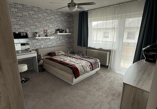 Schlafzimmer 2