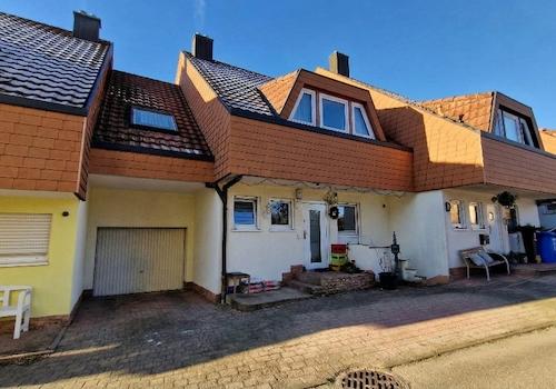 Vorderansicht mit Garrage
