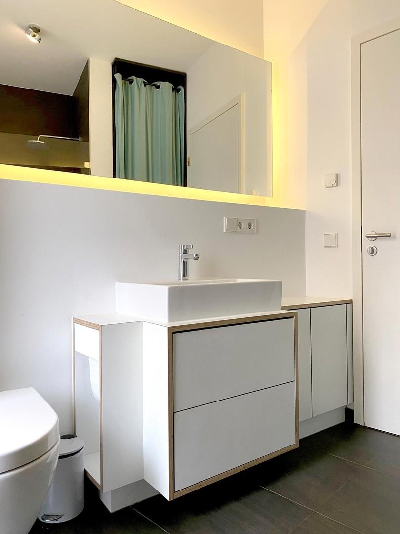 Badezimmer 1 / EG