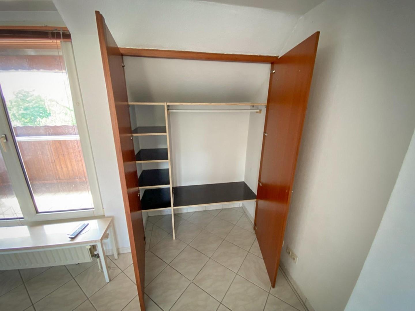 Ohne Möblierung Einbauschrank