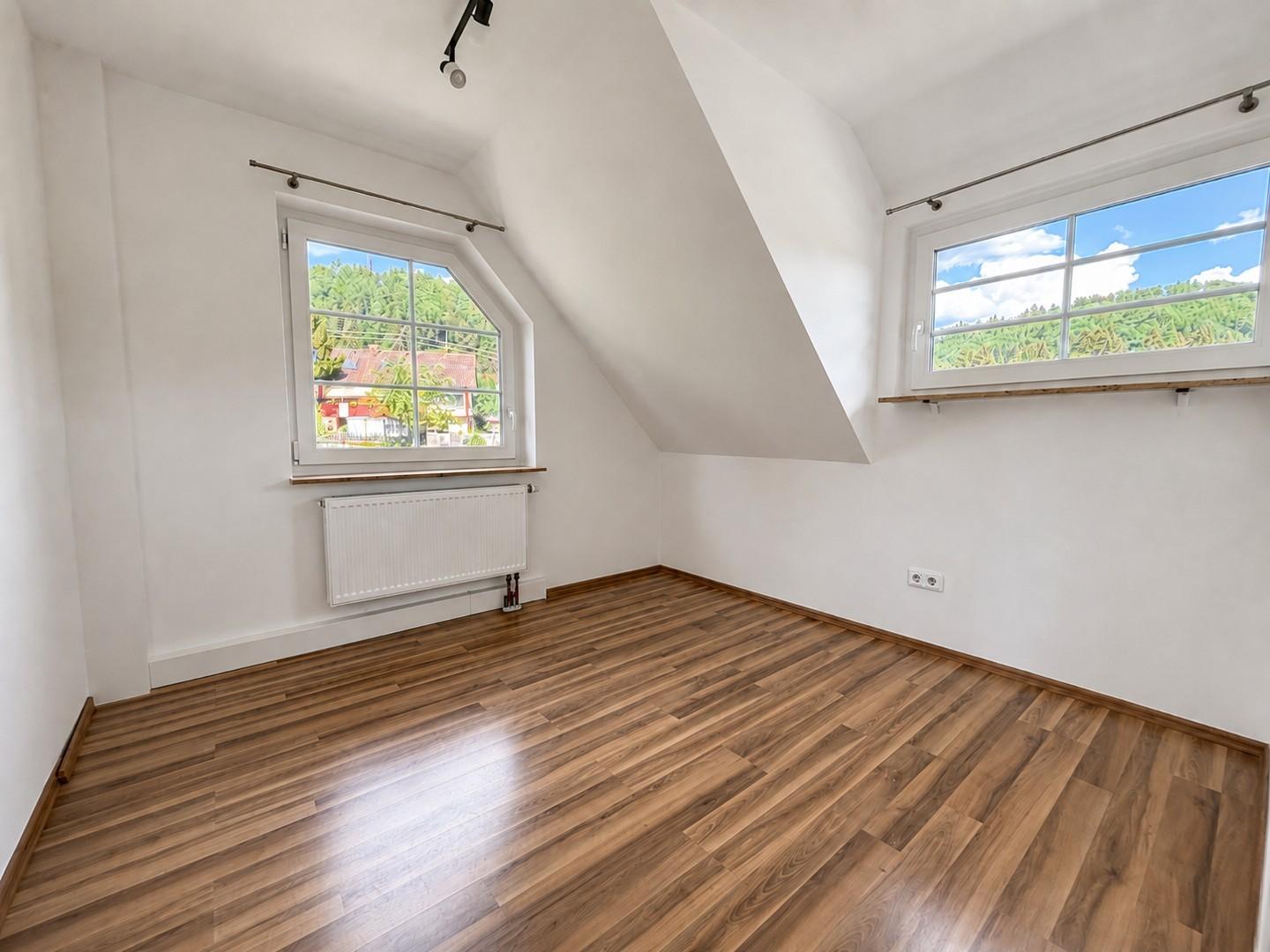 Arbeits-/Kinderzimmer