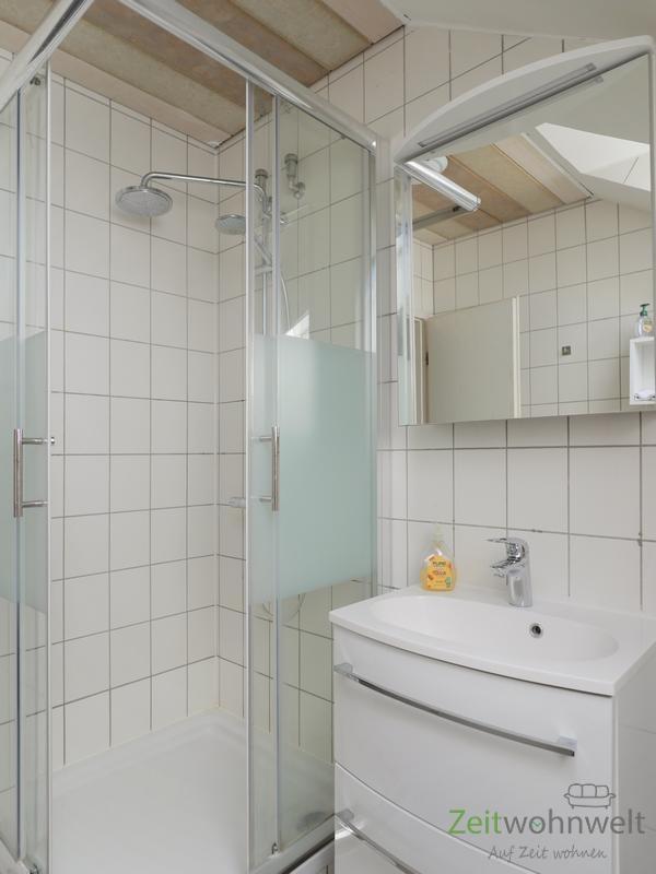Dusche im Bad