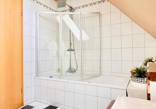 Badezimmer im 2. OG