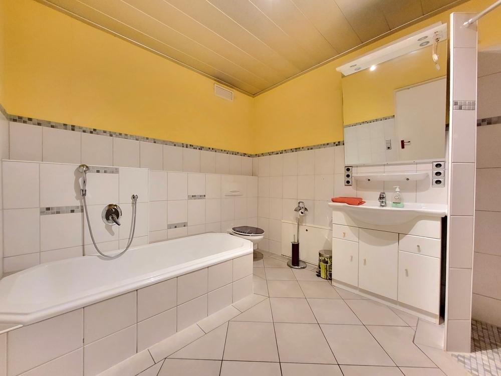 Badezimmer EG