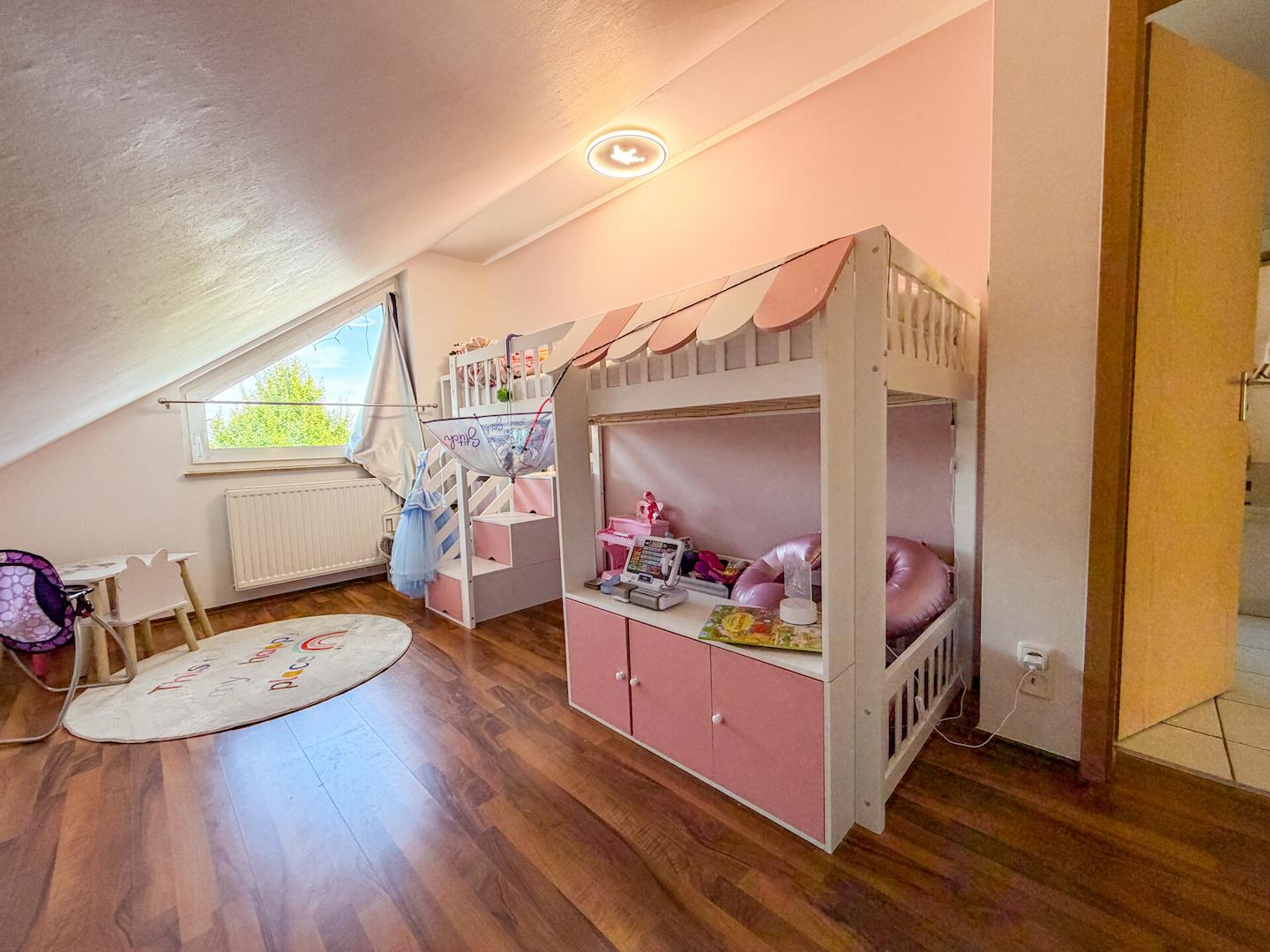 6 - Kinderzimmer DG