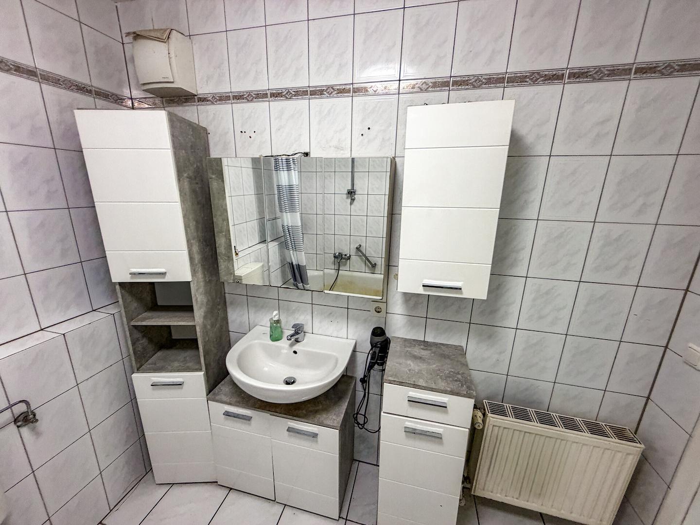 10 -  Badezimmer EG