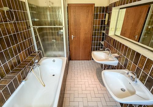 13 Badezimmer