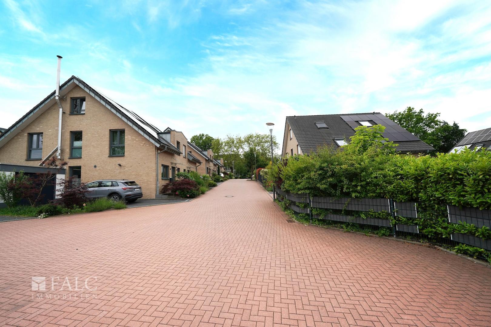 Privatstraße nach oben