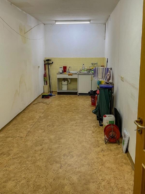 Küche im Flachbau auf West