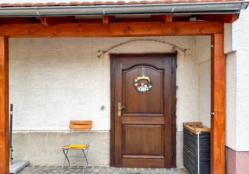 Zugang vom Hof