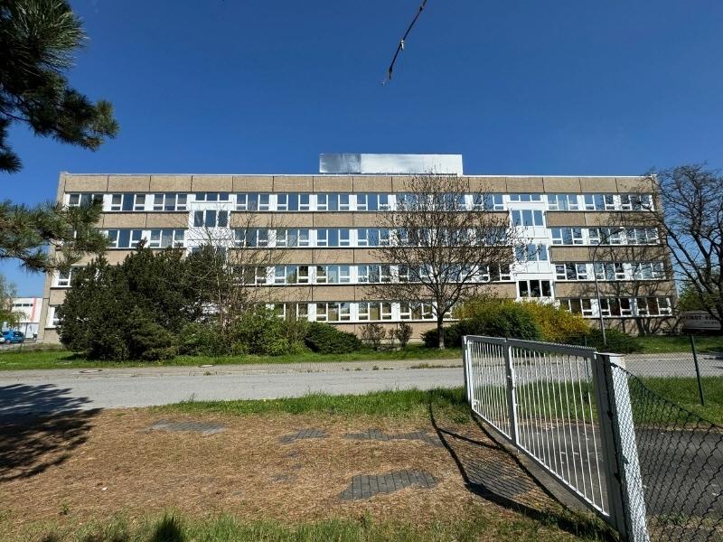 Bürogebäude von Süd