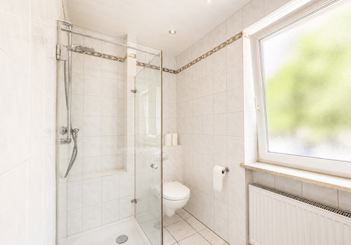 Badezimmer 1. OG