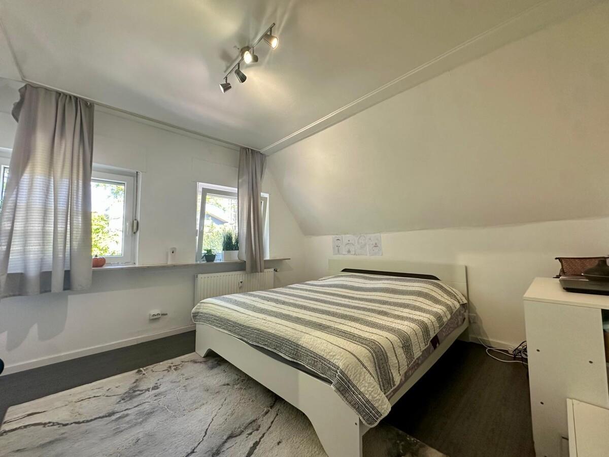 Schlafzimmer (OG)