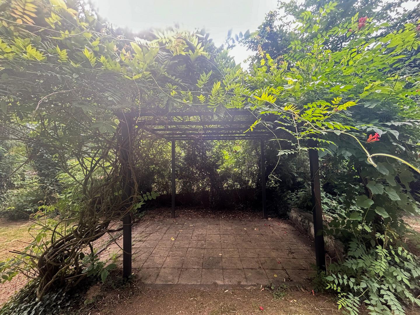 38 - Pergola