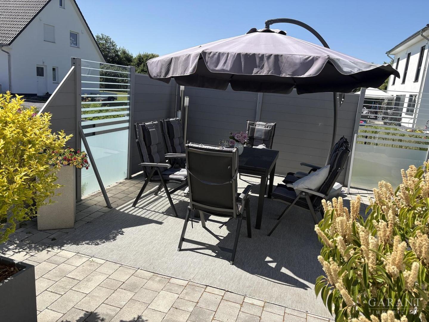 geschützte Südterrasse