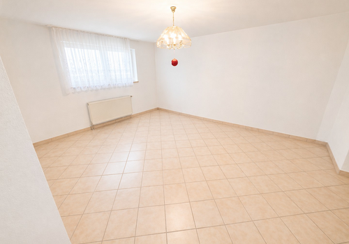 Kellerraum / Wohnraum im KG