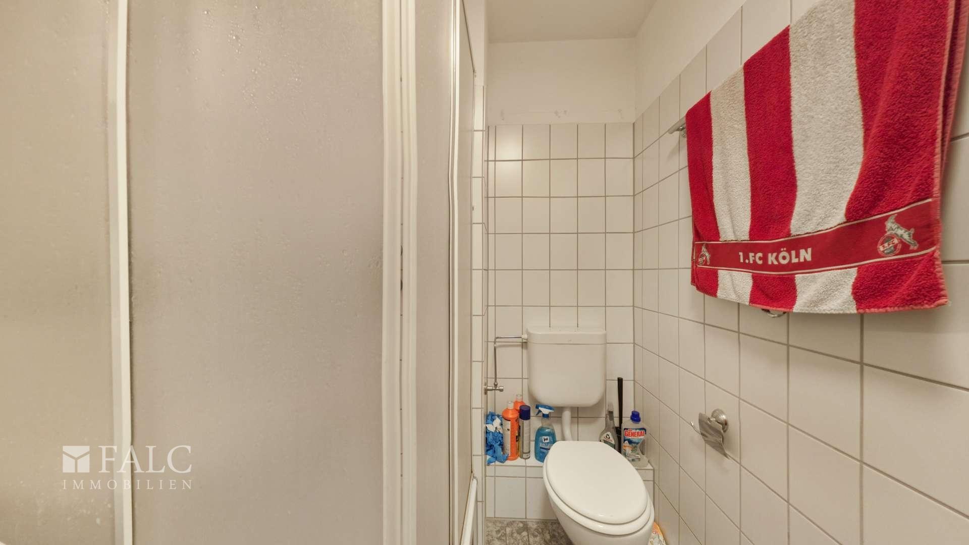Wohnung Links Badezimmer 1_2