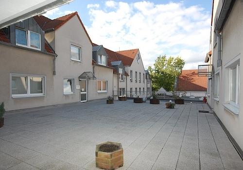 Blick auf Innenhof-Terrasse 