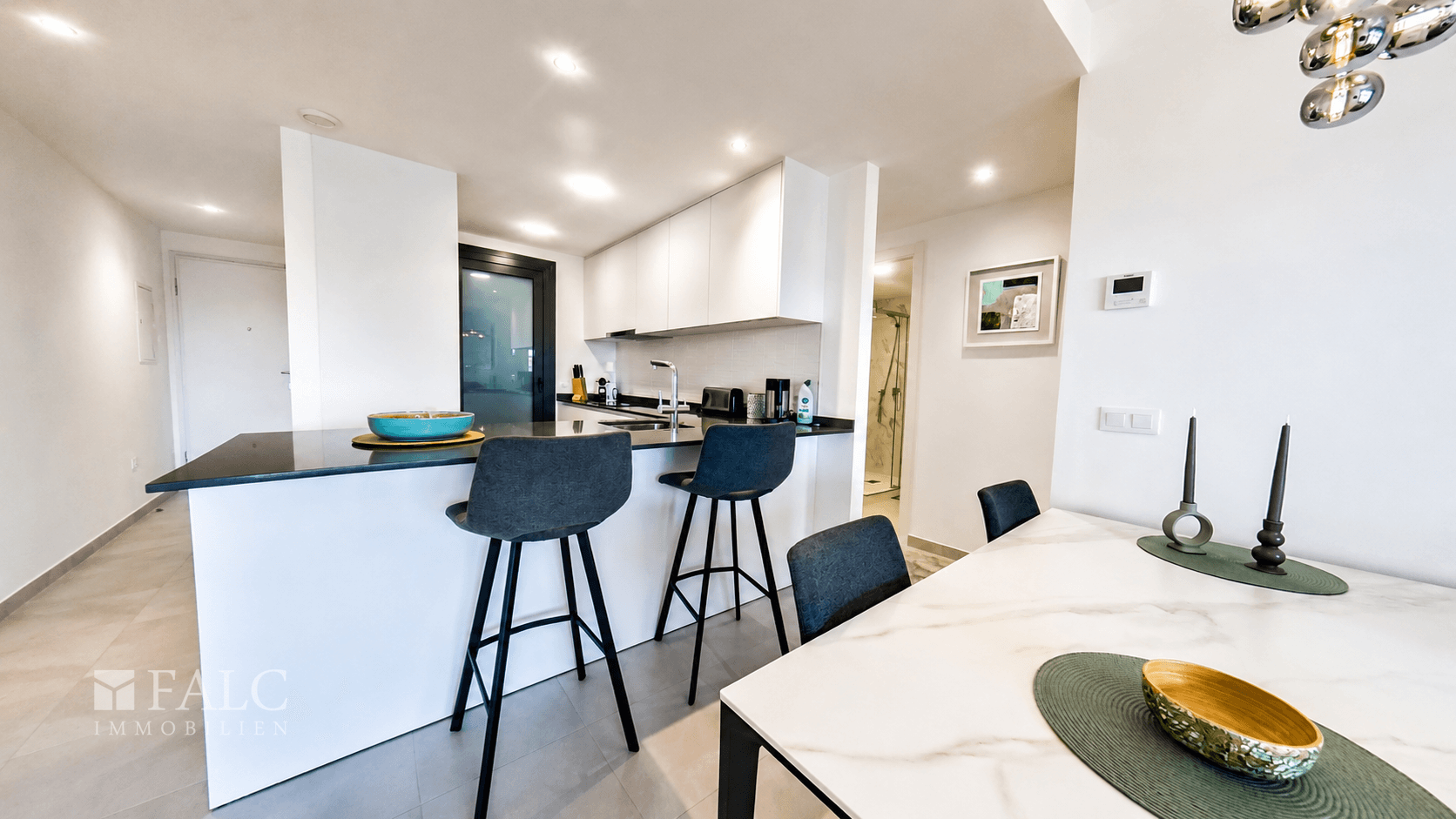 Küche mit Esszimmer