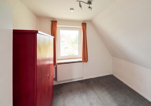 Schlafzimmer obere Wohneinheit