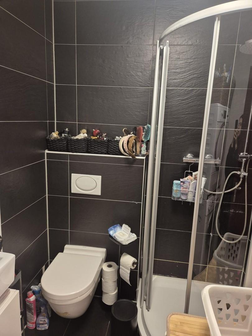 Bad mit Dusche 