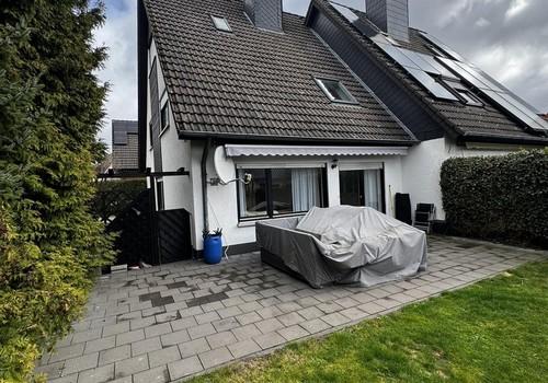 Terrasse mit Garten