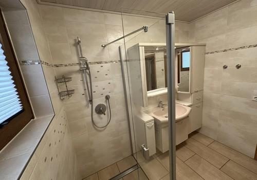 Badezimmer 2 (EG)
