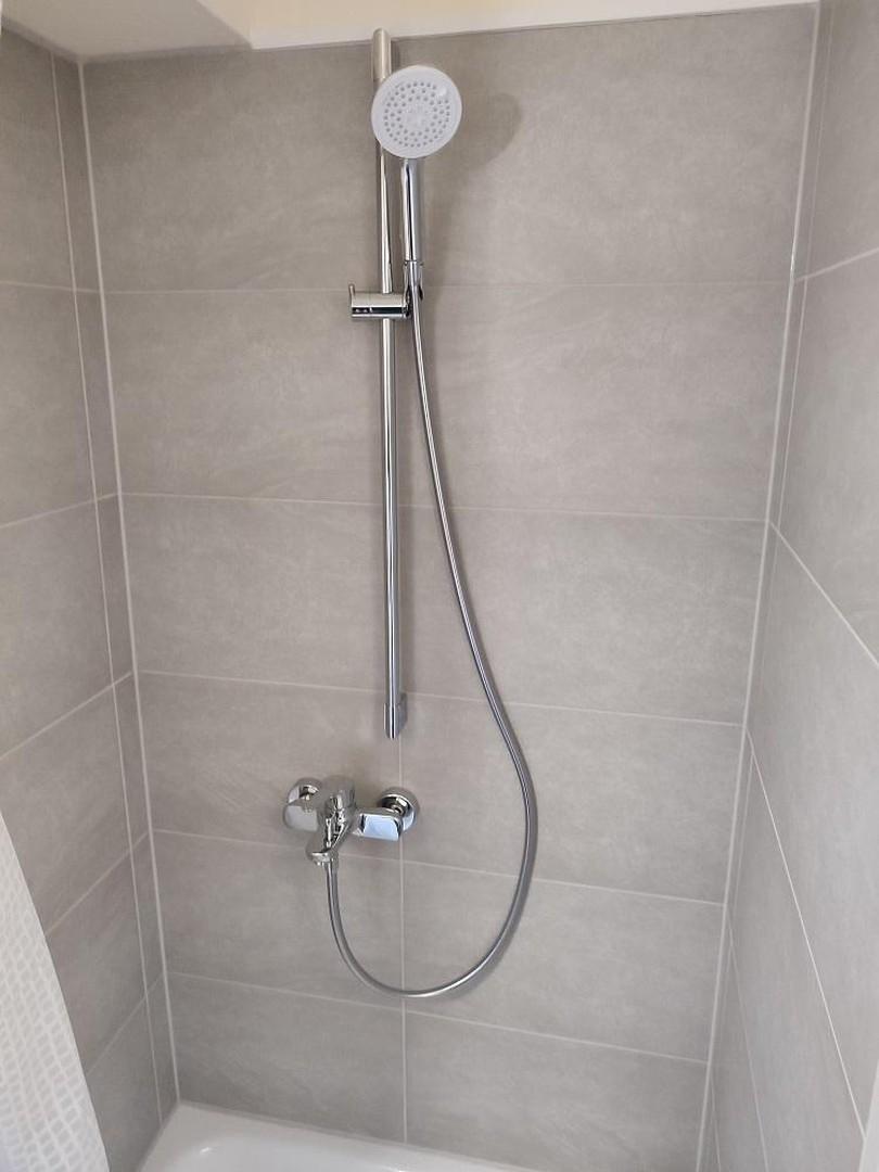 Dusche Wohnung / Büro