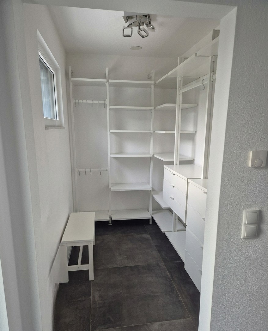 Garderobe_EG