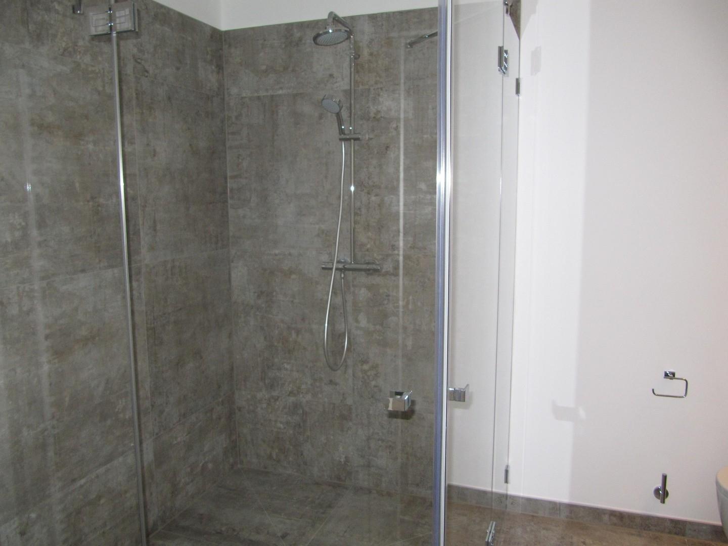 Badezimmer Ansicht 3