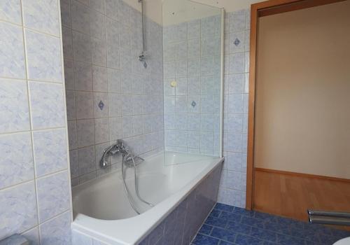Badezimmer - Badewanne 