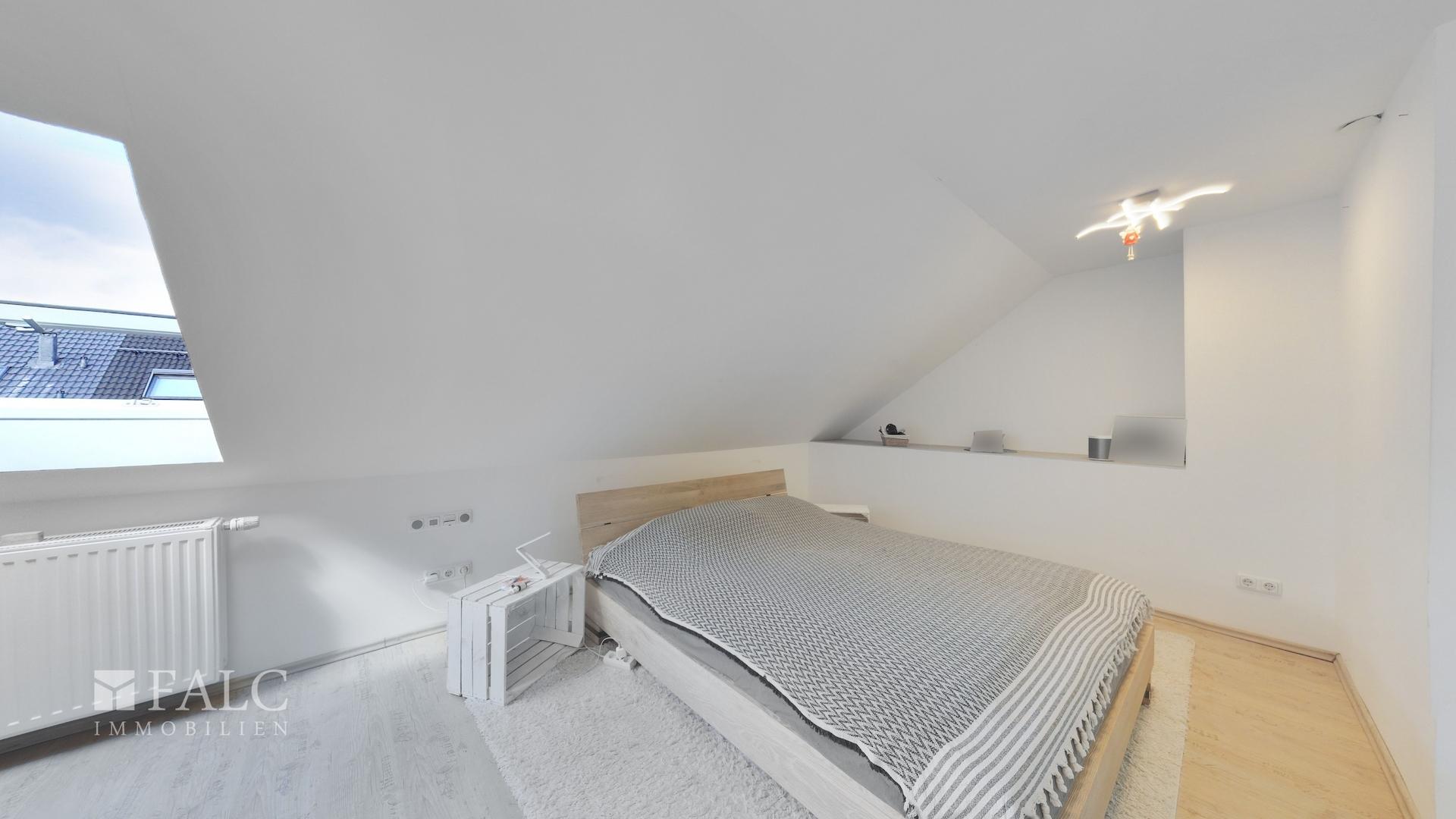 Elternschlafzimmer DG