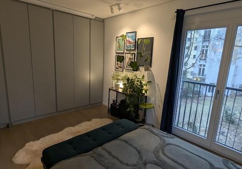 Schlafzimmer mit Einbauschrank