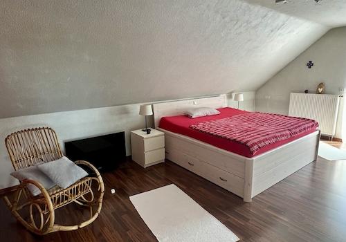 Schlafzimmer DG