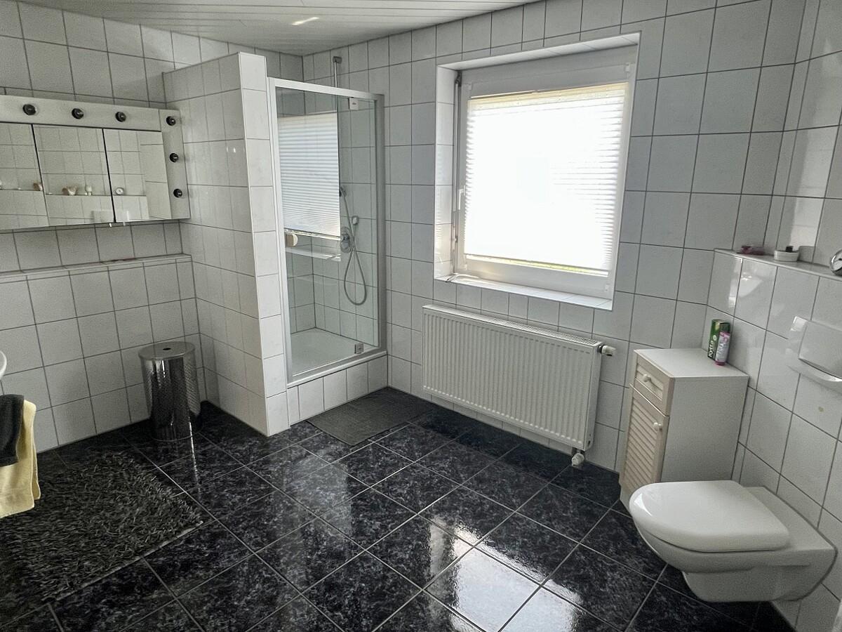 Badezimmer DG 