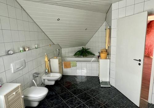 Badezimmer DG