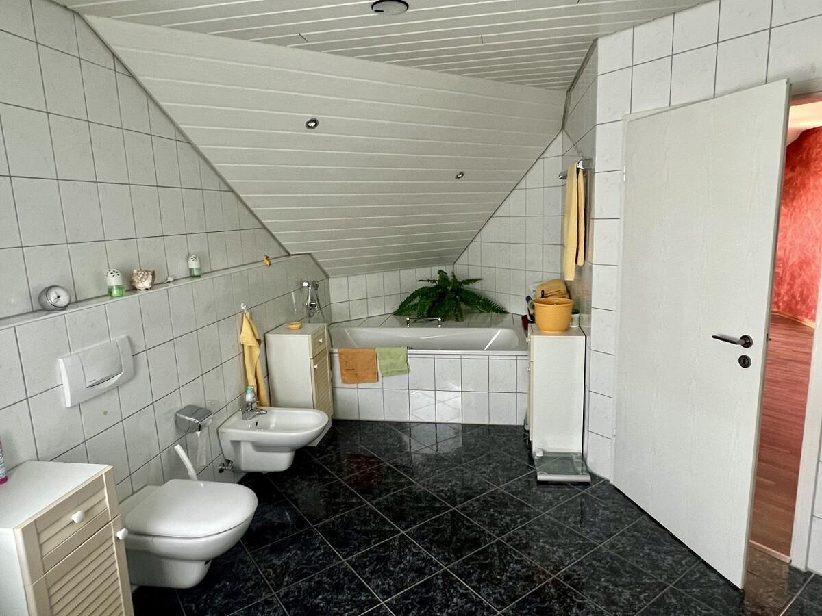 Badezimmer DG