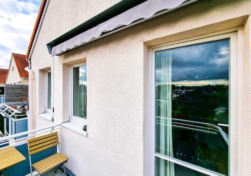 Balkon mit Markise