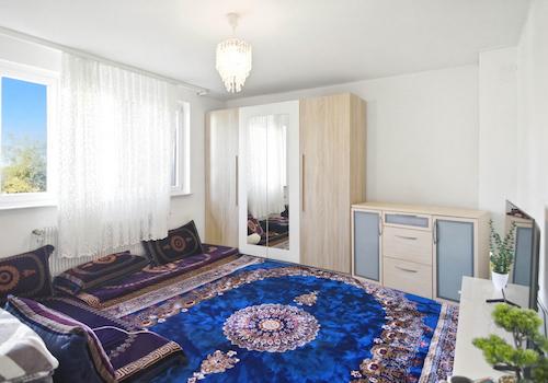 Großes Schlafzimmer