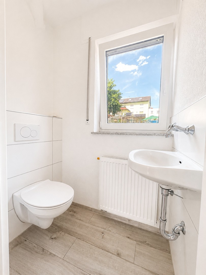 separate Toilette